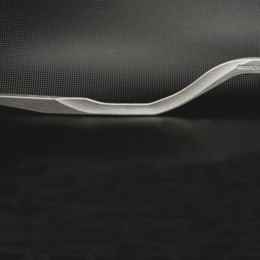 005v